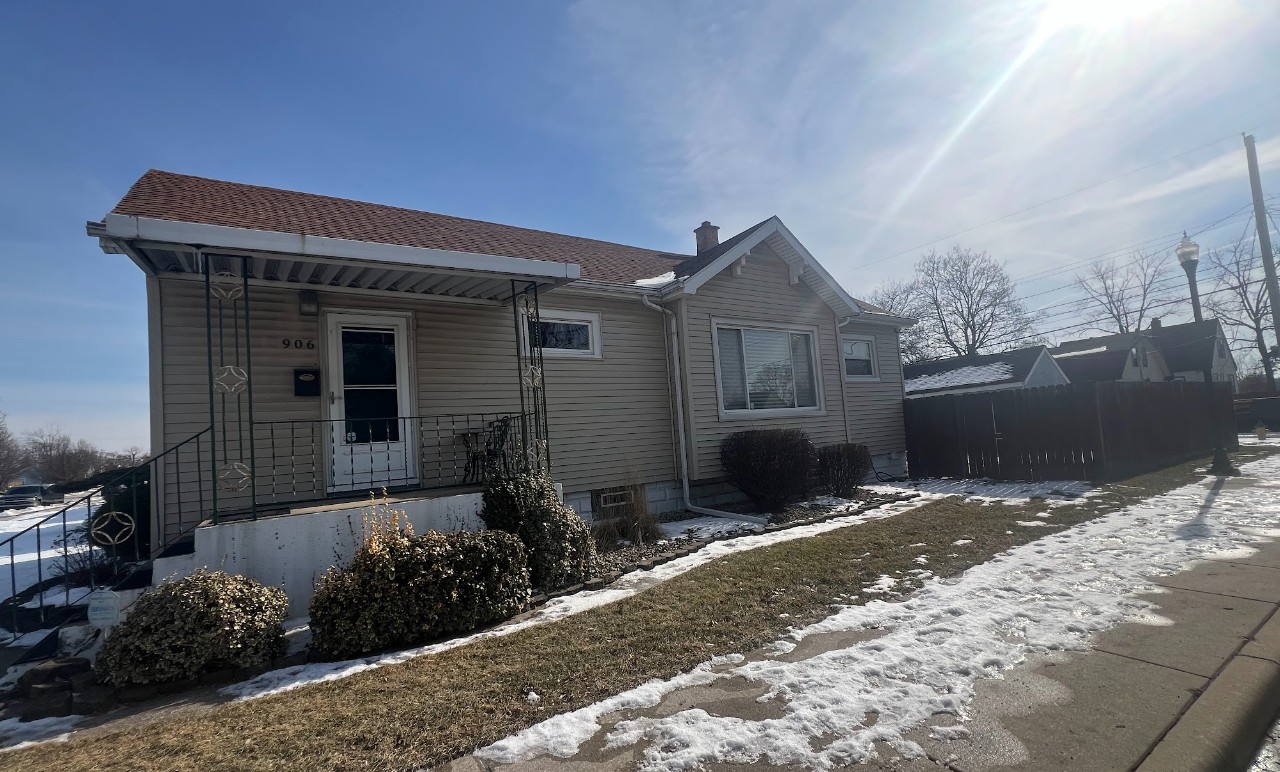 Does a Seller Pay Closing Costs in Chicago?